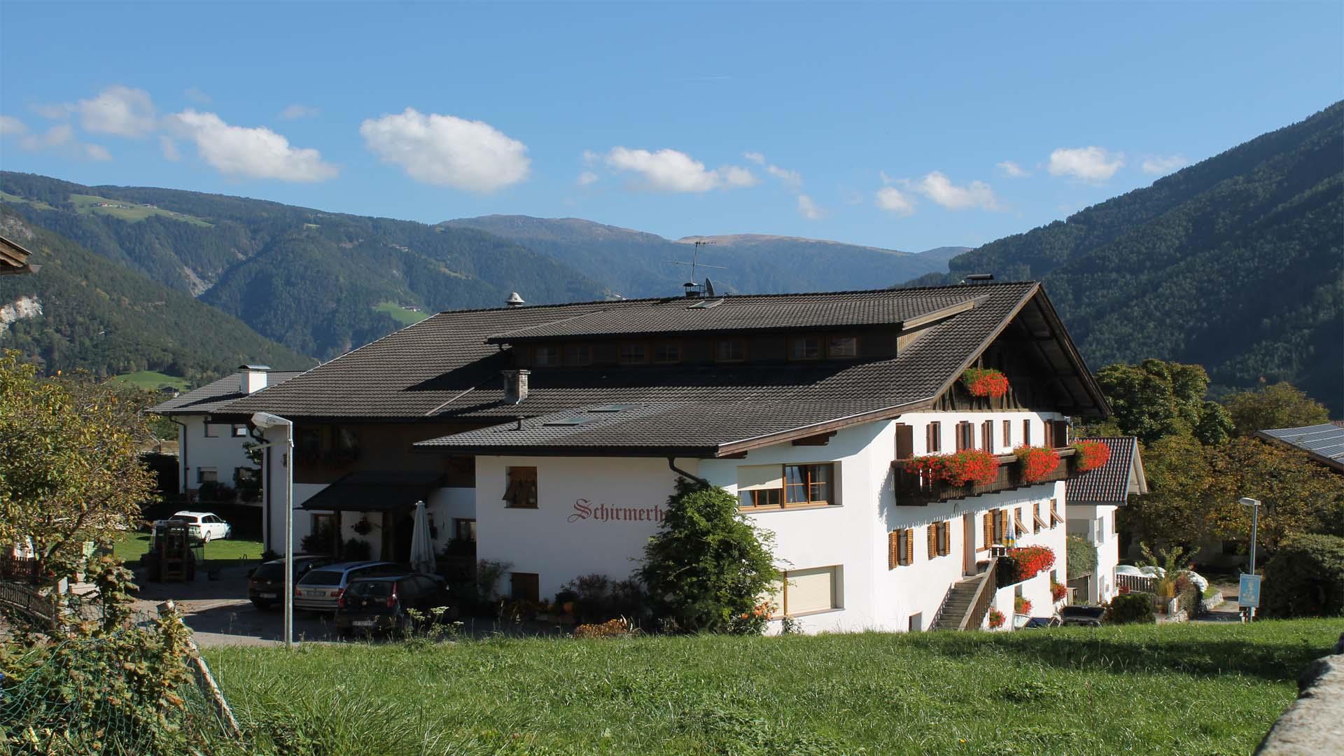 Pensione Schirmerhof Naz-Sciaves 9 suedtirol.info