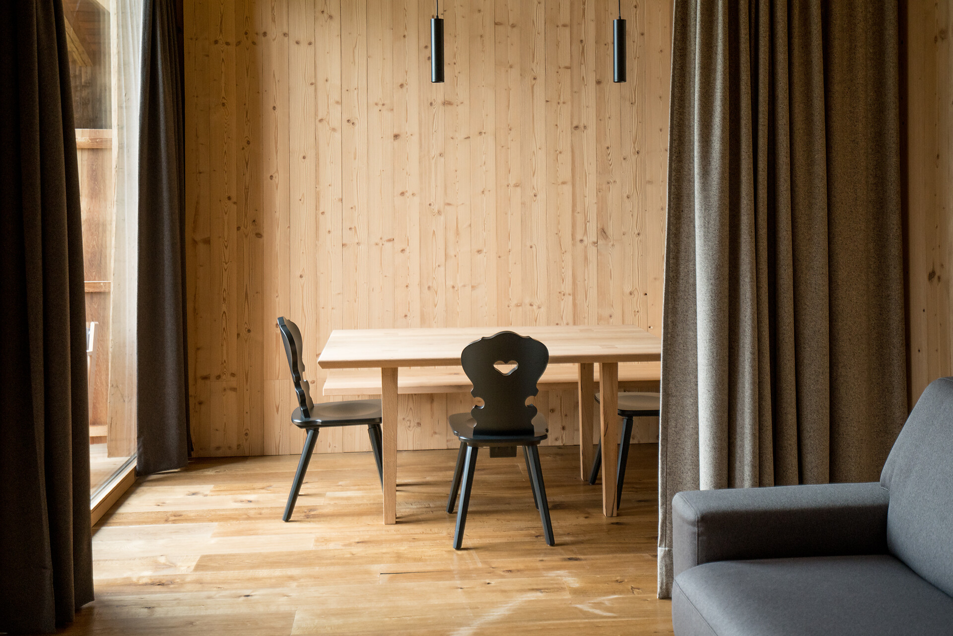 Hayloft Apartments table