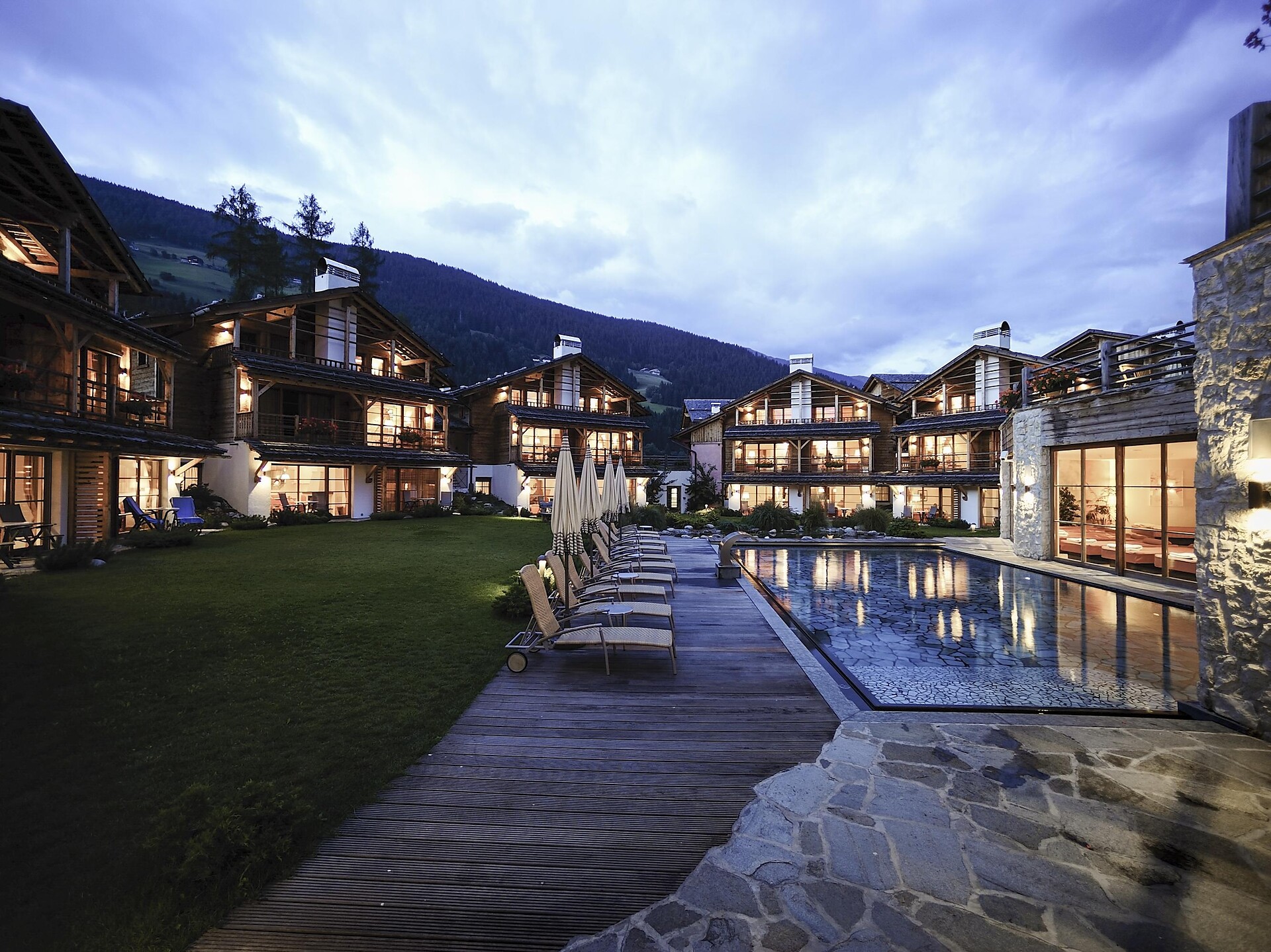 Post Alpina – Family Mountain Chalets