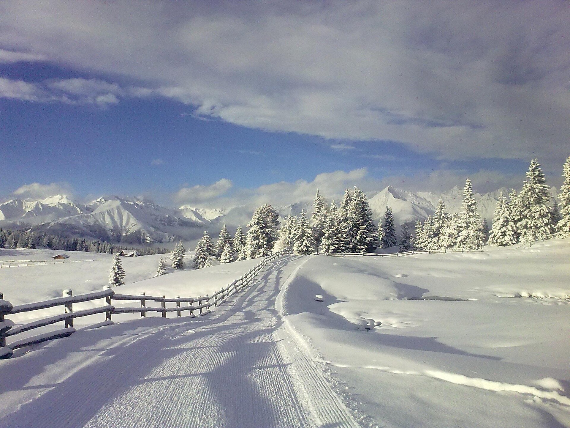 Alp of Rodeneck in winter