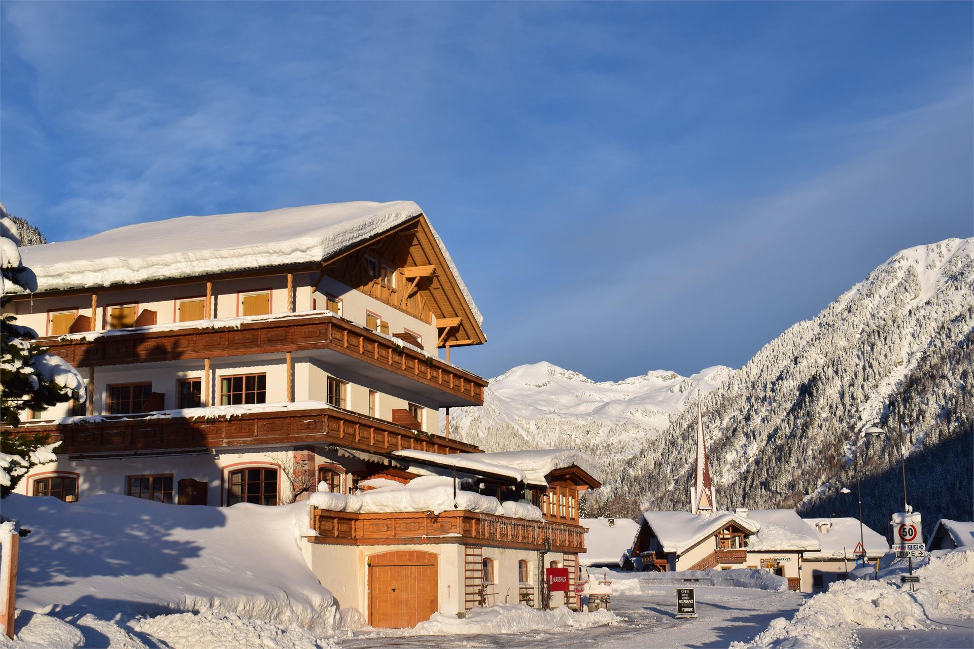 Penserhof Alpin Hotel & Restaurant Sarentino 3 suedtirol.info