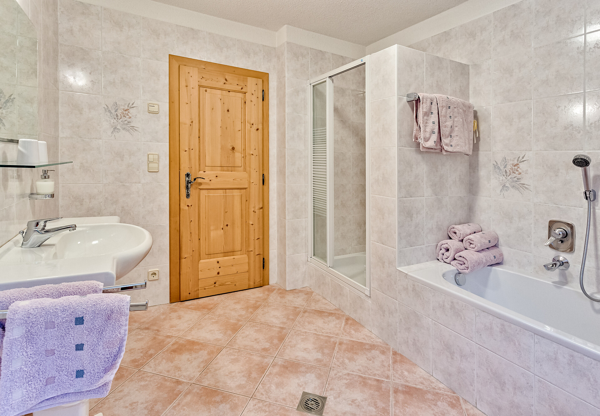 Ferienwohnung 3 Badezimmer