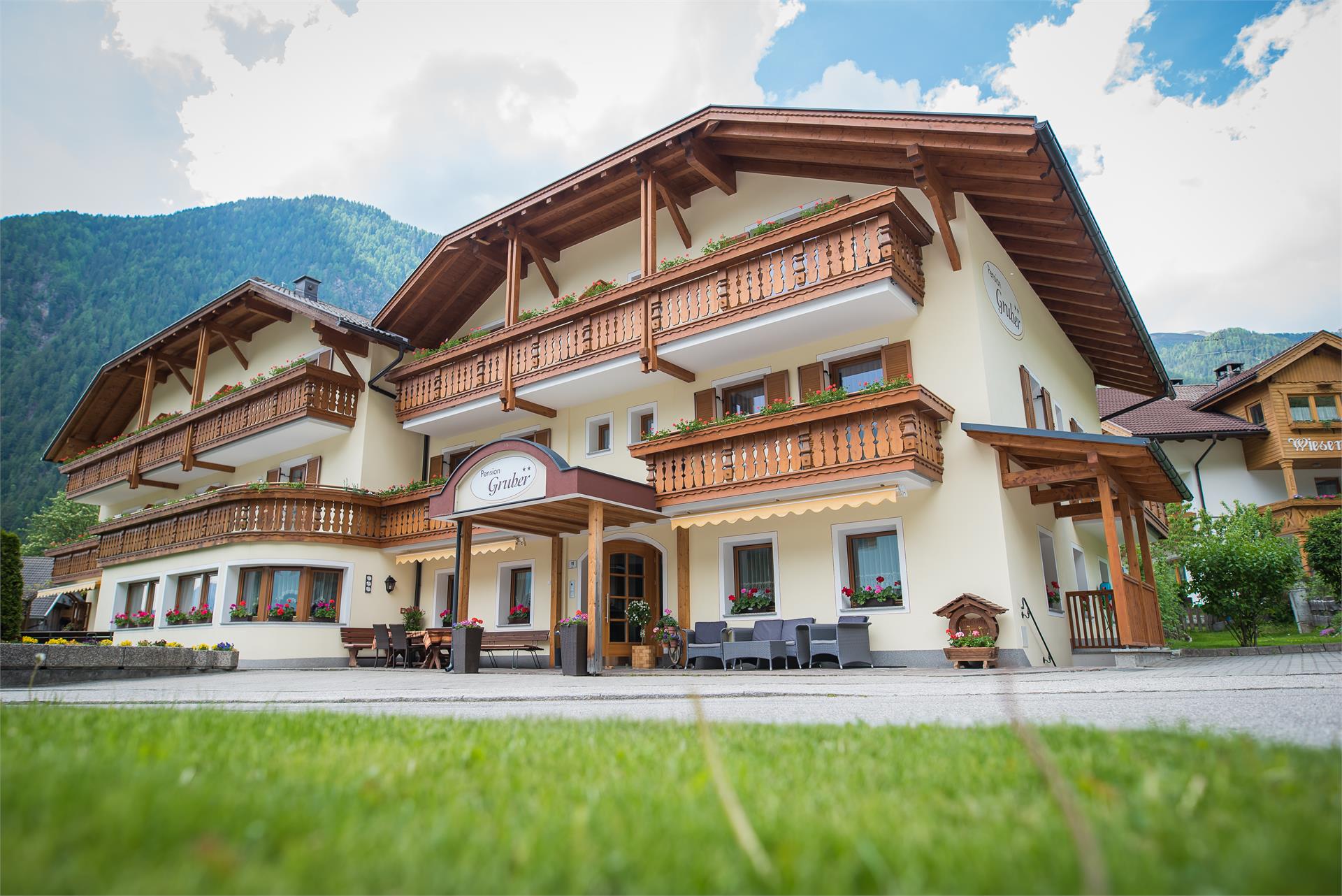 Pensione Gruber Rasun Anterselva 1 suedtirol.info