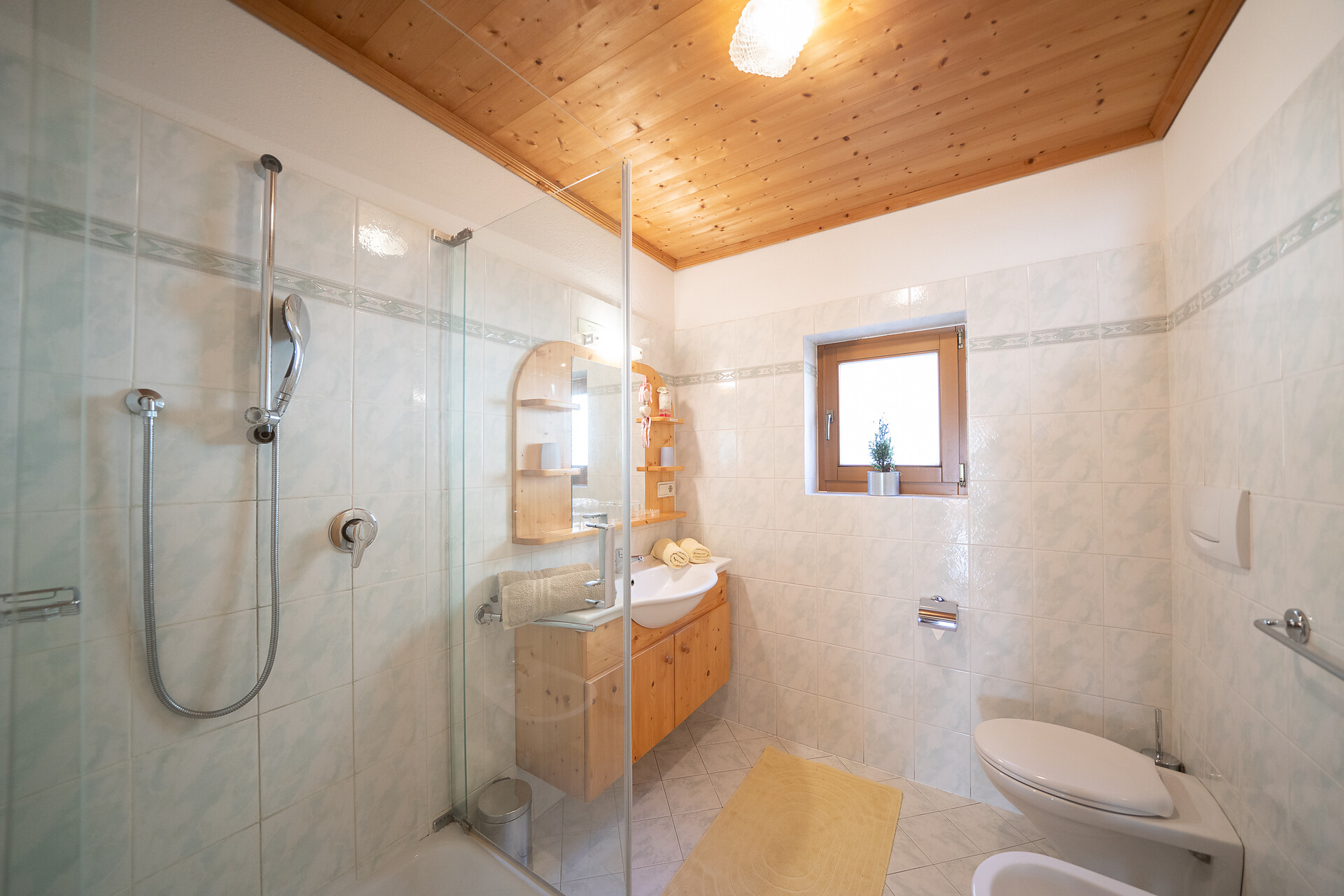 Bathroom Spitzbühl
