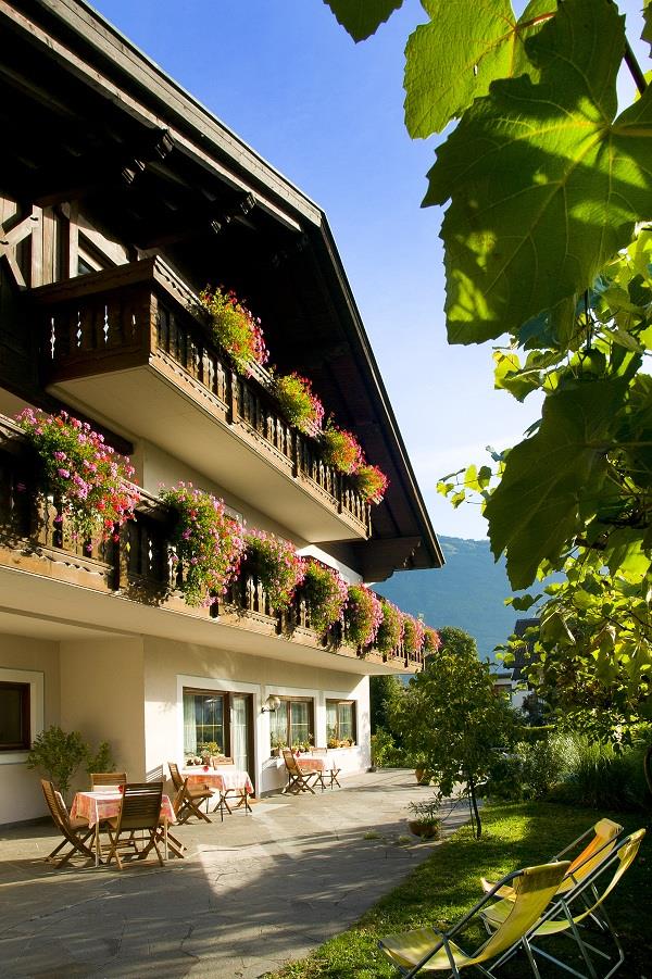 Pension Hilpold Lana 3 suedtirol.info