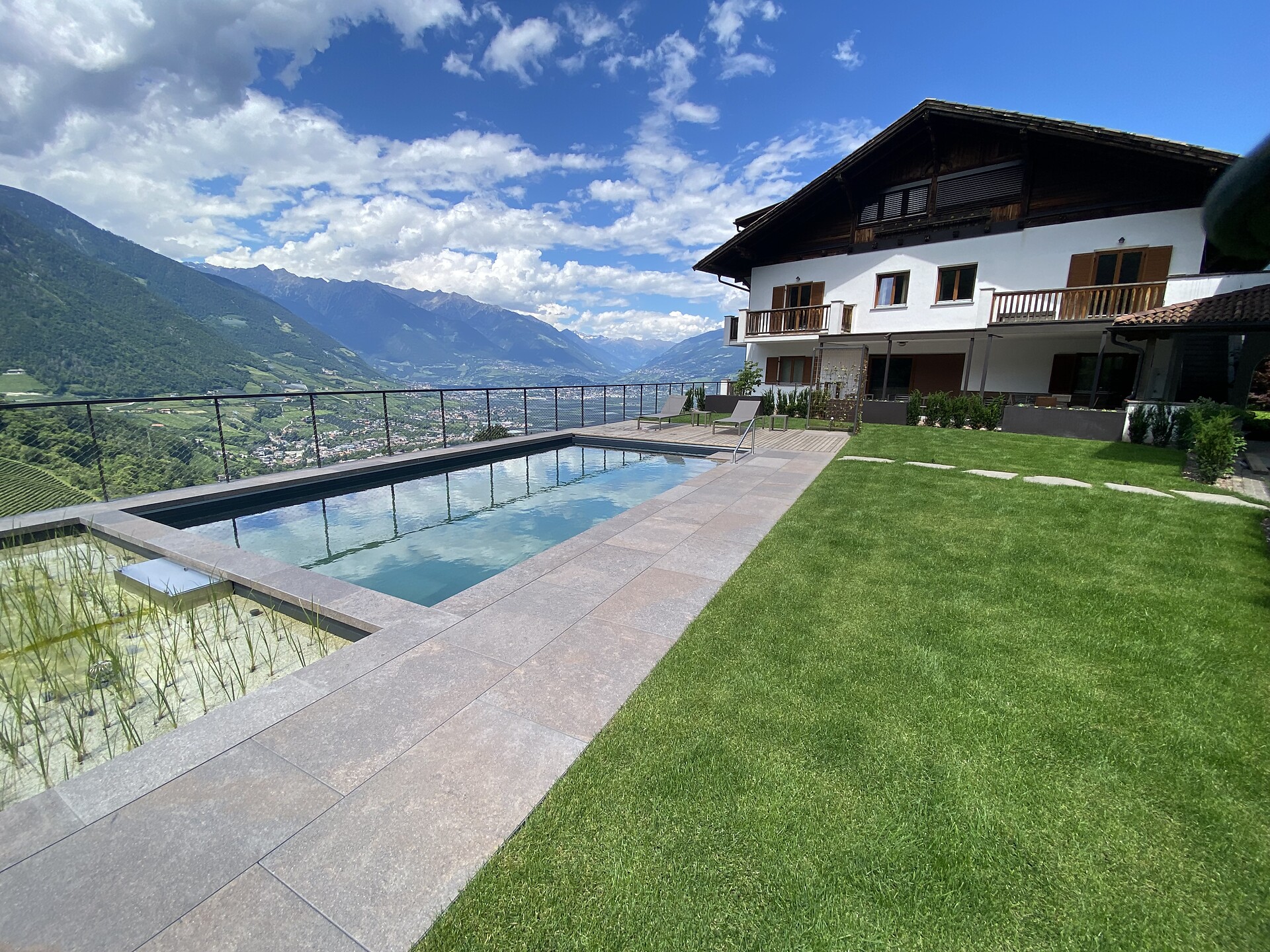 swimminpool