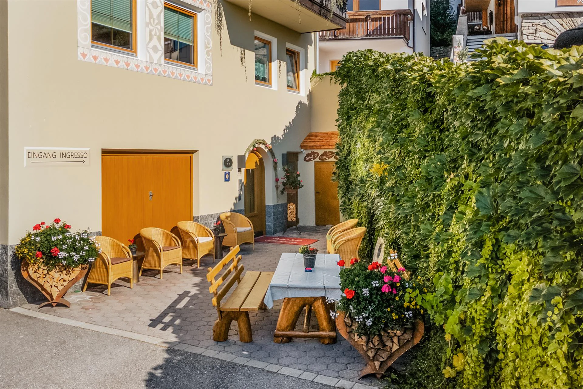 Pensione Florian Malles 12 suedtirol.info