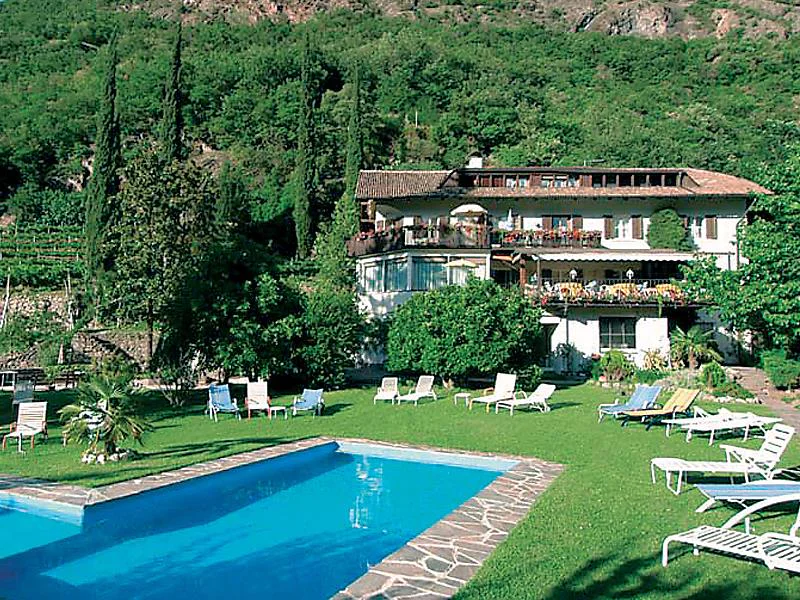 Pension Bergmann Burgstall/Postal 1 suedtirol.info