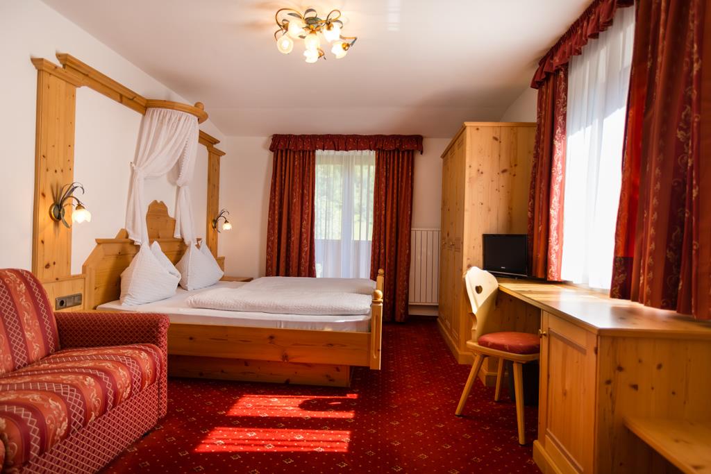 Pensione Reaserhof Racines 5 suedtirol.info