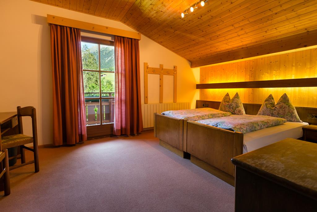 Pensione Reaserhof Racines 6 suedtirol.info