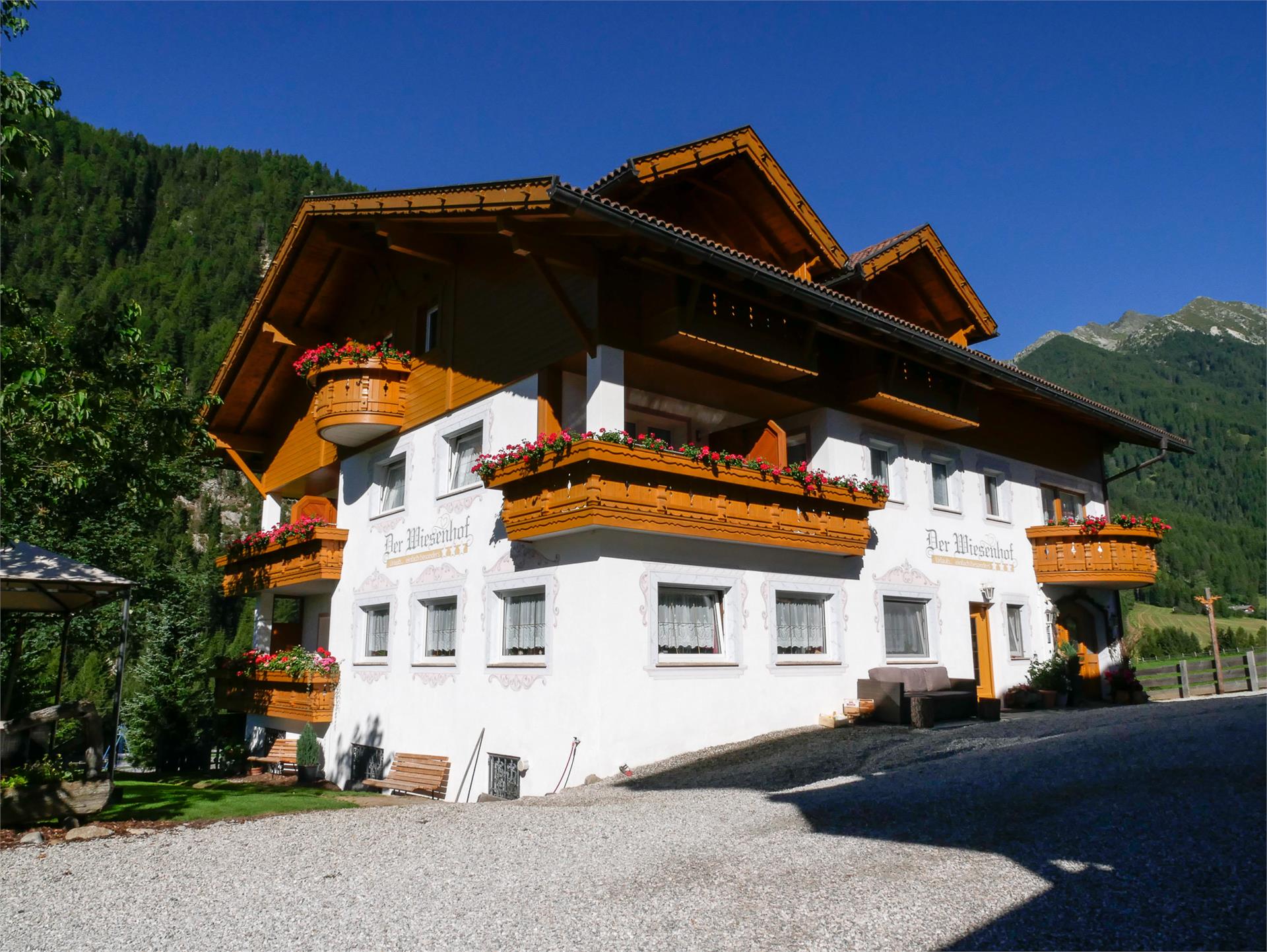 Pensione Wiesenhof Rio di Pusteria 2 suedtirol.info