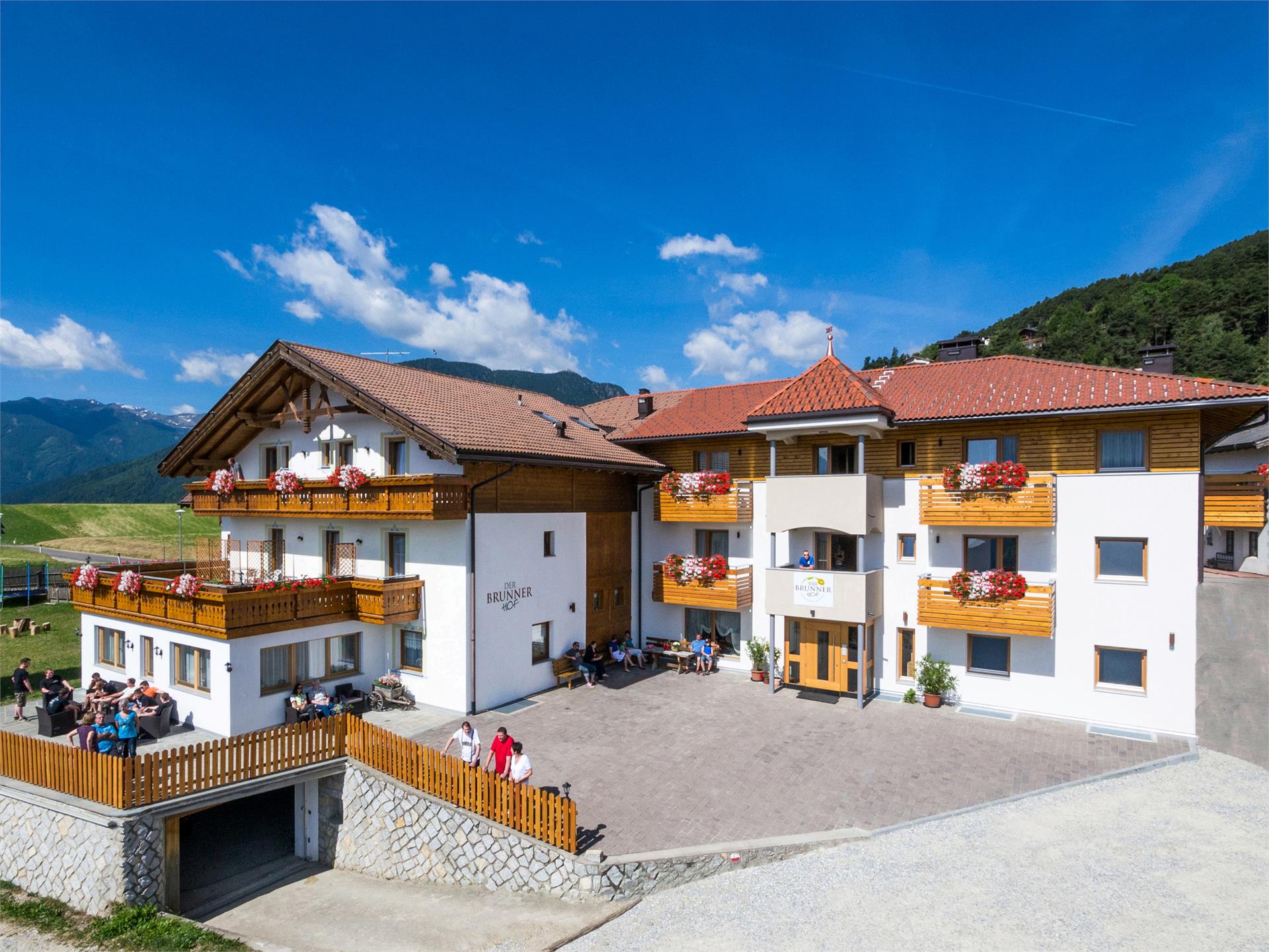 Pensione Der Brunnerhof Rio di Pusteria 2 suedtirol.info