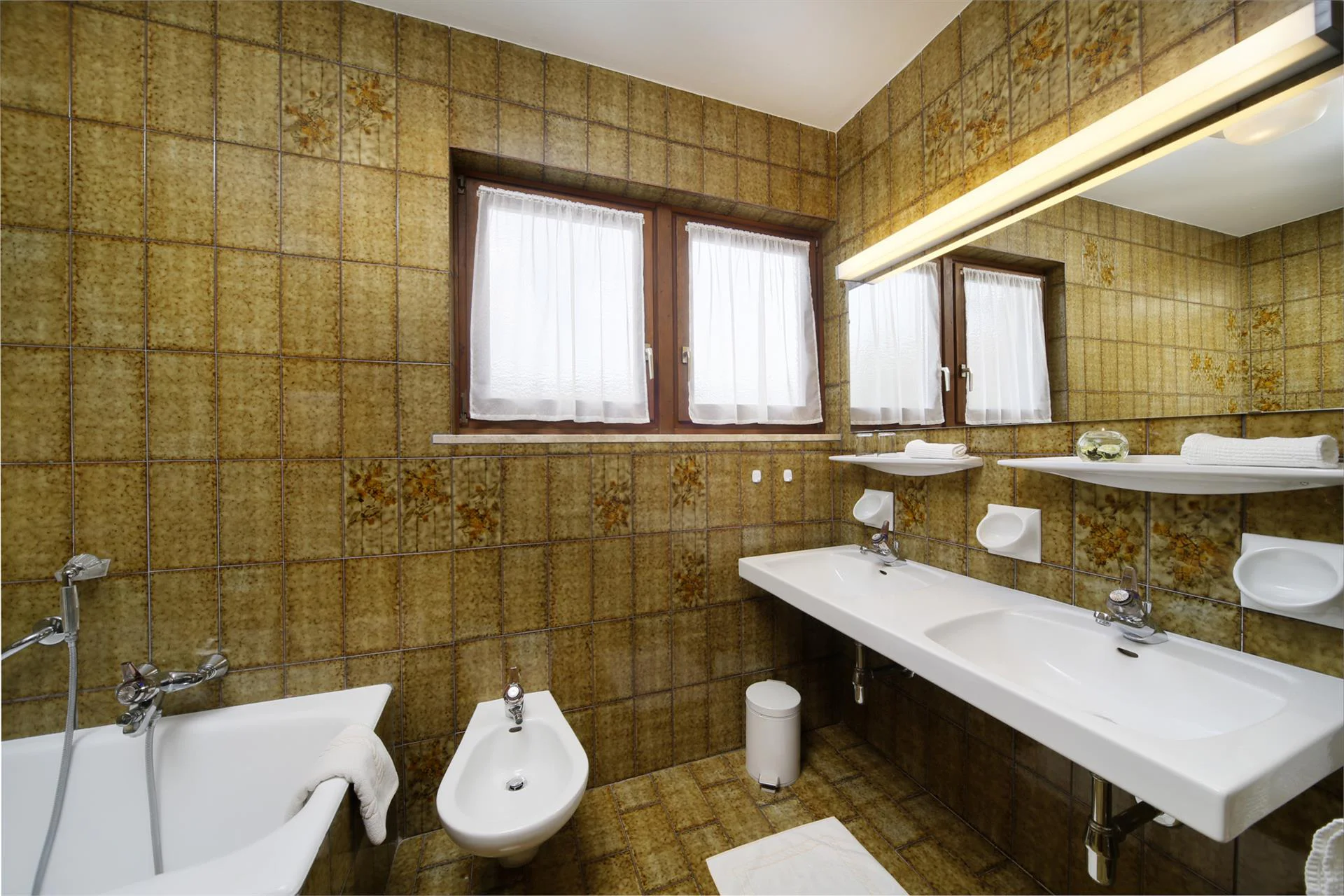 Pensione Haller Lagundo 8 suedtirol.info