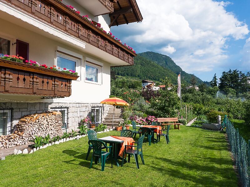 Garten Guesthouse Pension Grafenstein