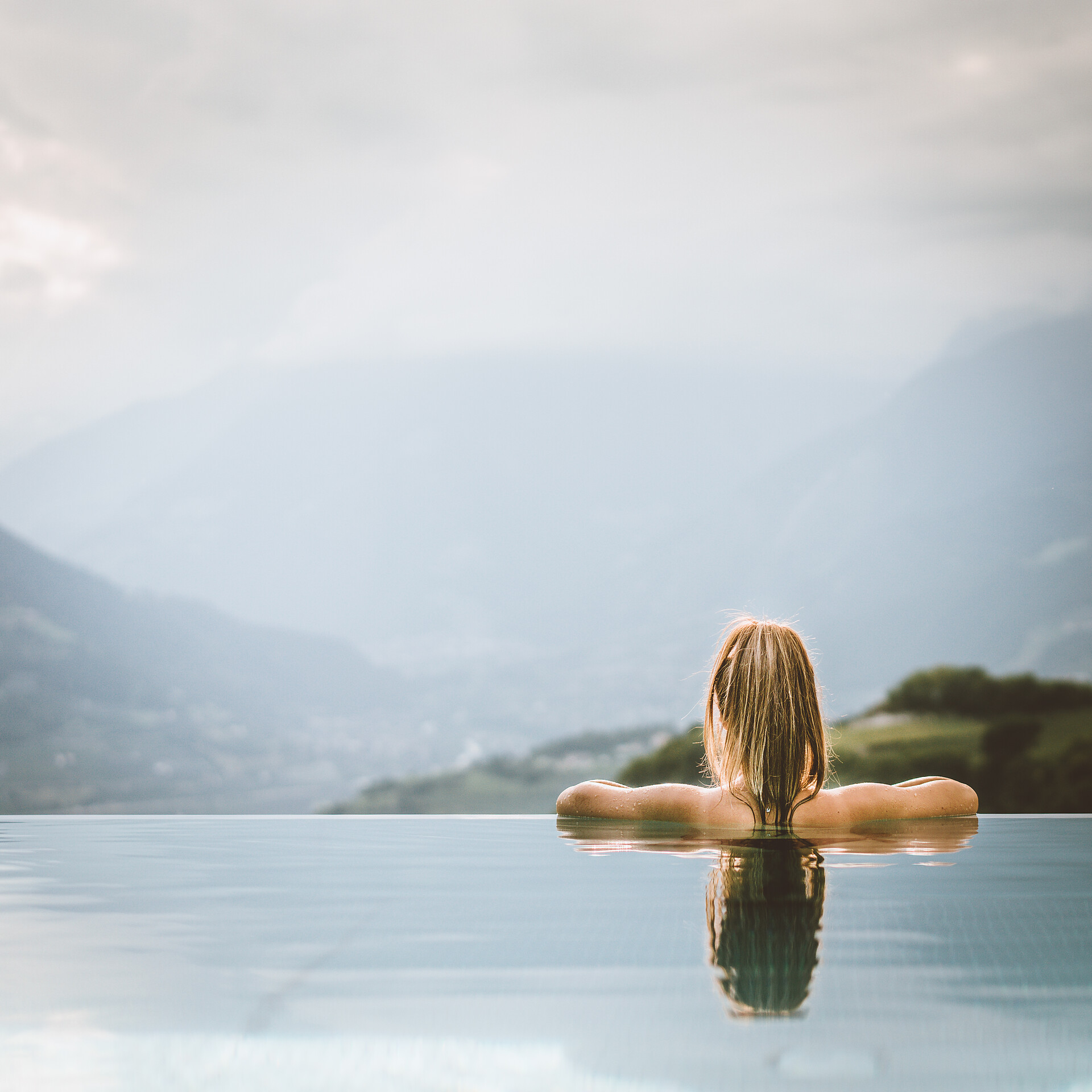 Infintiy Pool