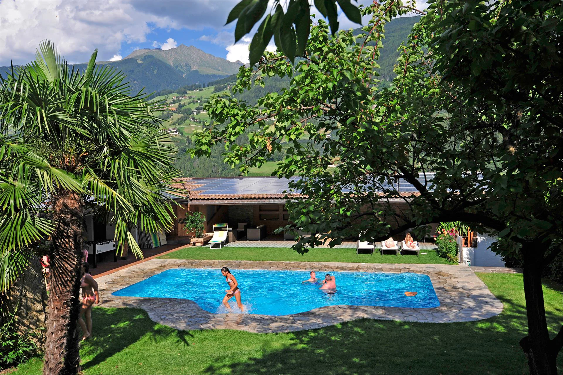 Pension / Apartments Oberwirtshof Riffian/Rifiano 13 suedtirol.info