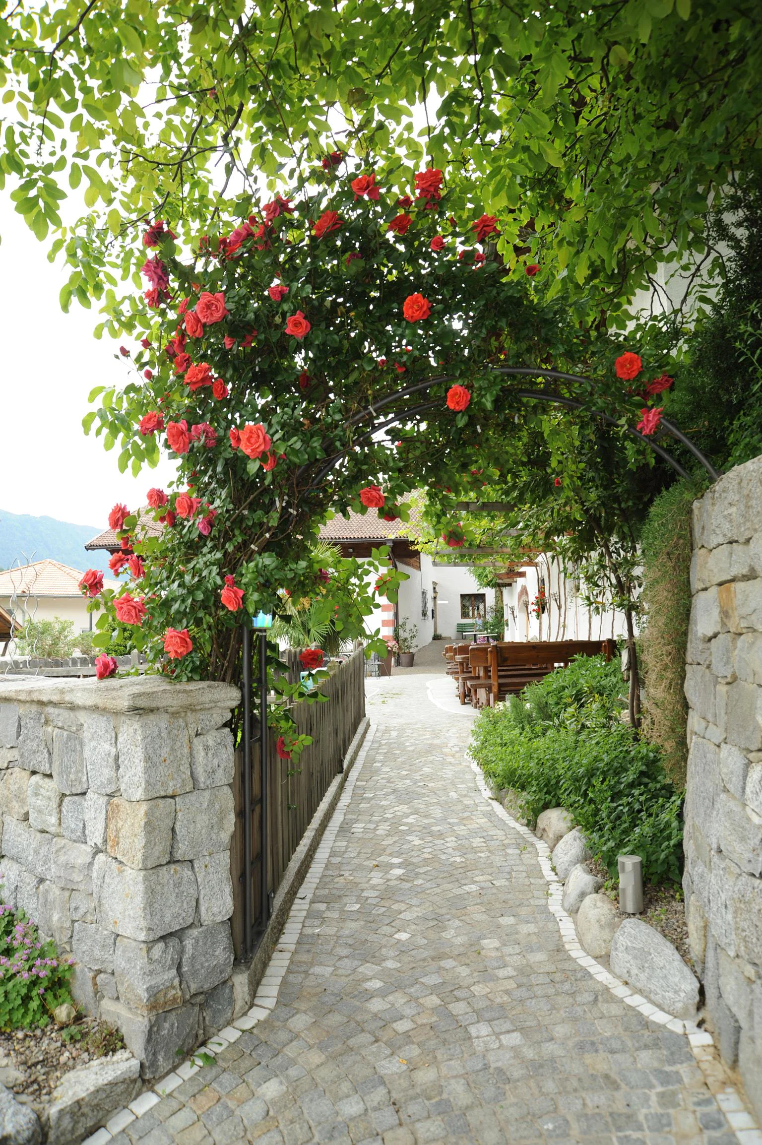 Pension / Apartments Oberwirtshof Riffian/Rifiano 22 suedtirol.info