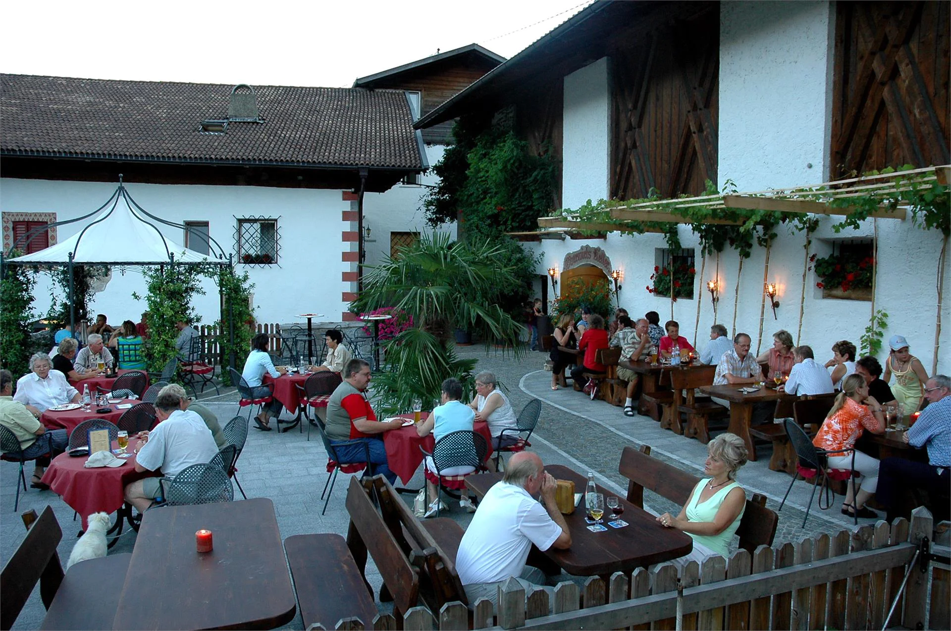 Pension / Apartments Oberwirtshof Riffian/Rifiano 24 suedtirol.info