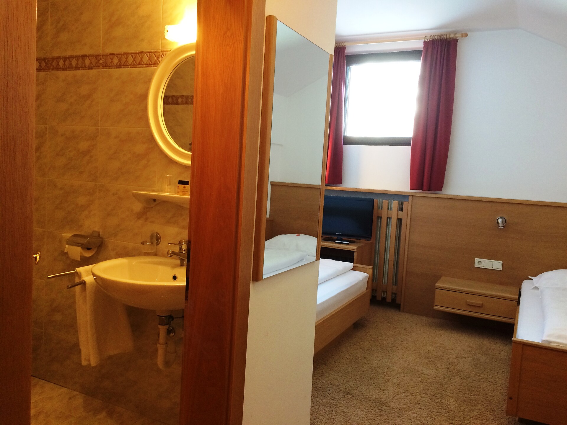 2 persons (2 single beds)