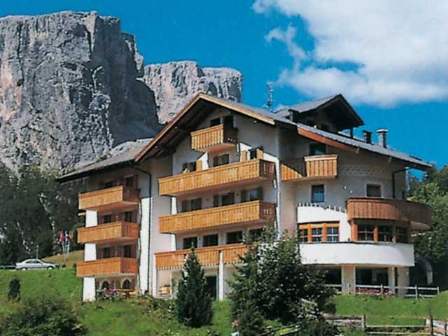 Guesthouse Sellablick & Dep. Ciamplò Corvara 1 suedtirol.info