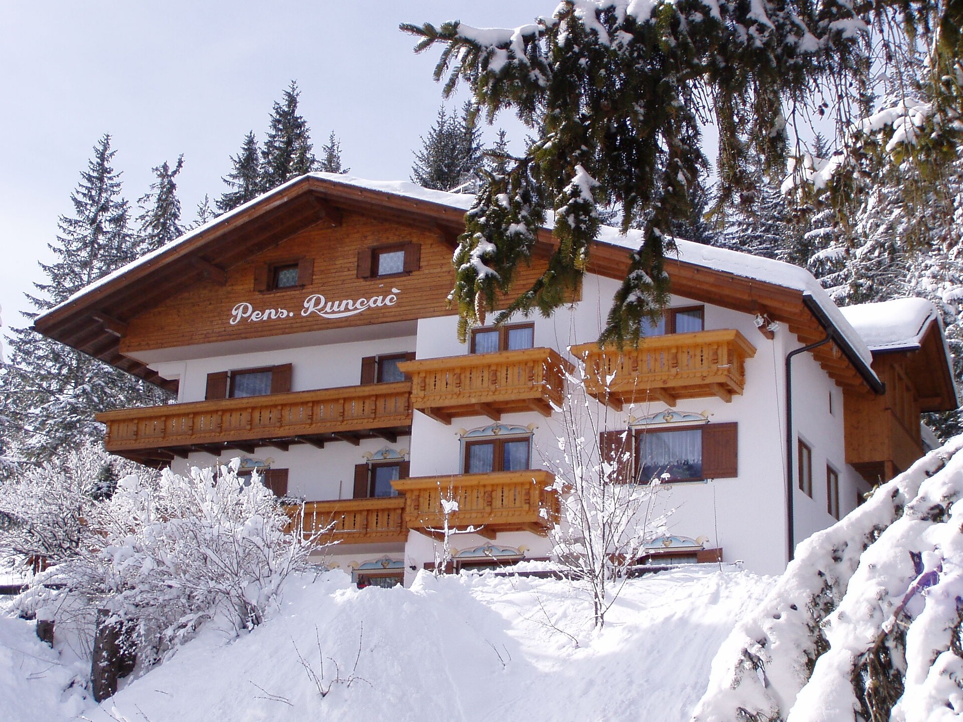 Boarding House Runcac