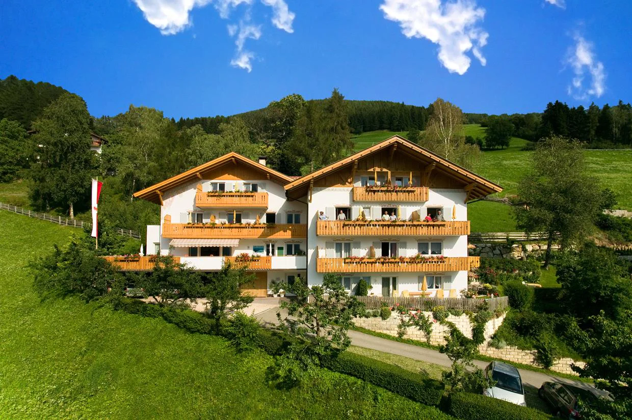 Pension-Appartements Verdinserhöhe Schenna 14 suedtirol.info