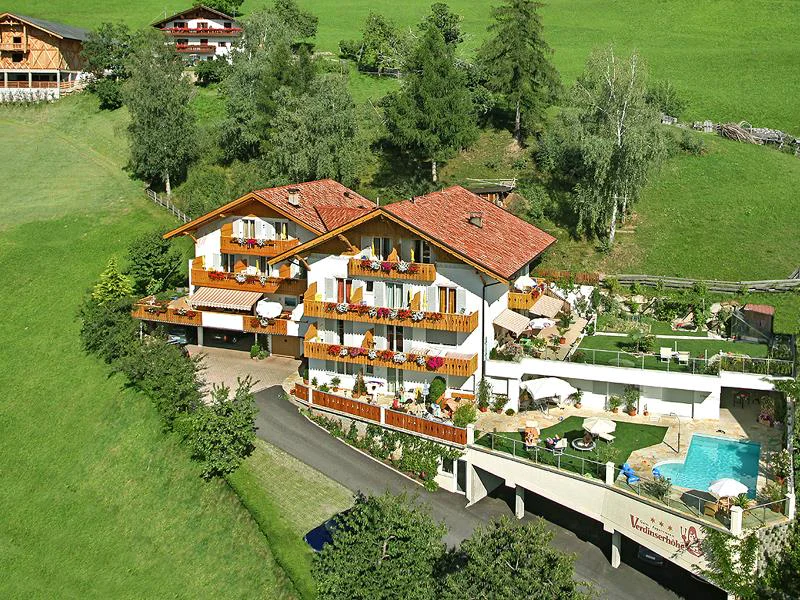 Pension-Appartements Verdinserhöhe Schenna 1 suedtirol.info