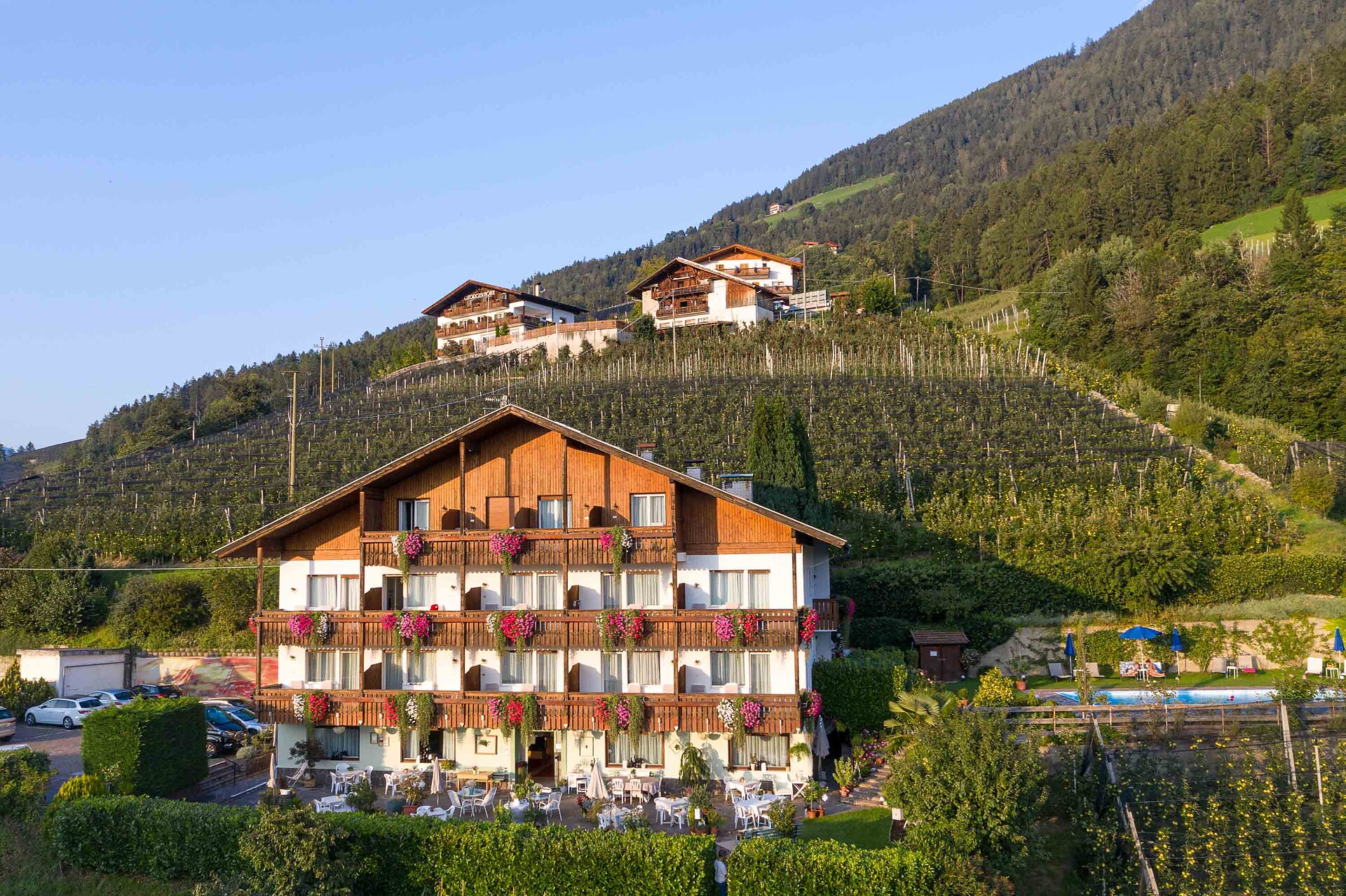 Panorama Hotel St. Georgen Schenna/Scena 2 suedtirol.info
