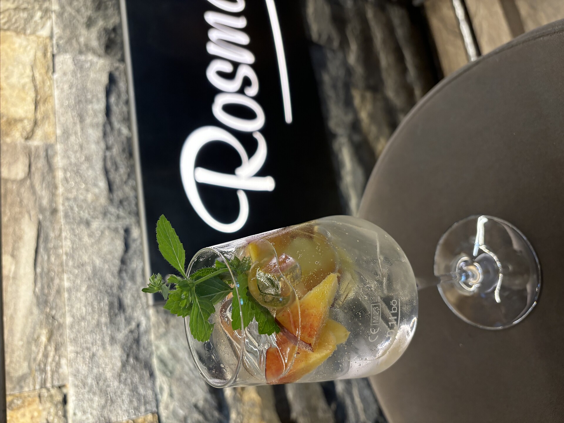 Apperitif im Rosmarie