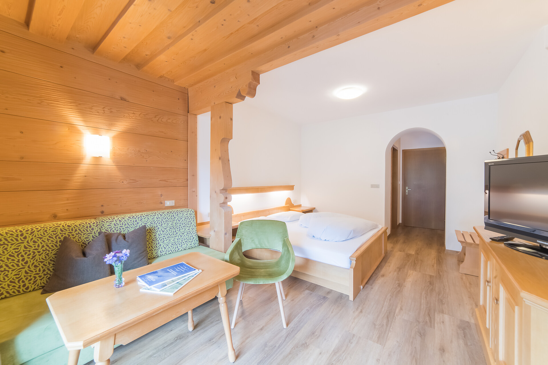 Double bedroom with south