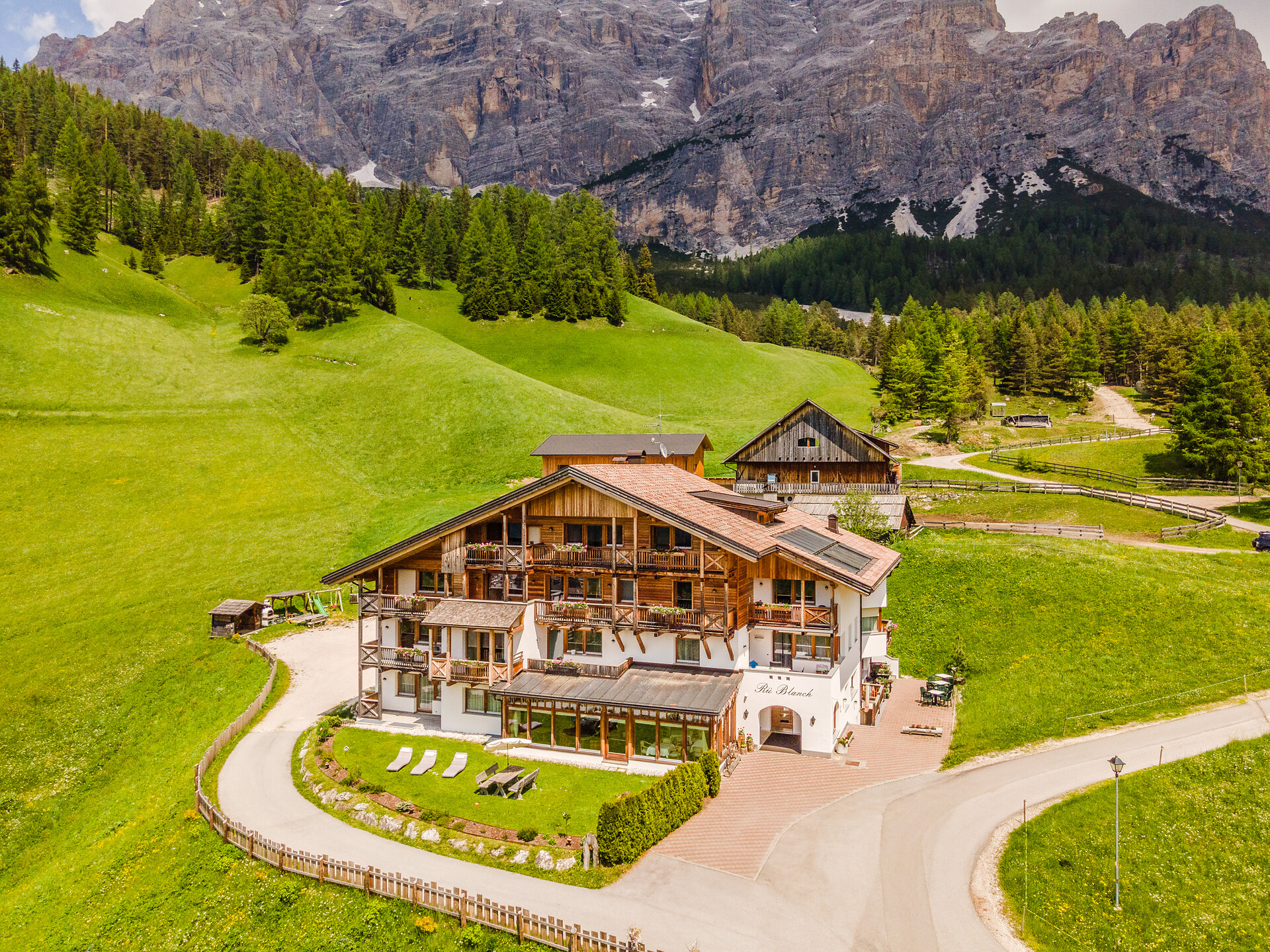 Hotel Ciasa Rü Blanch