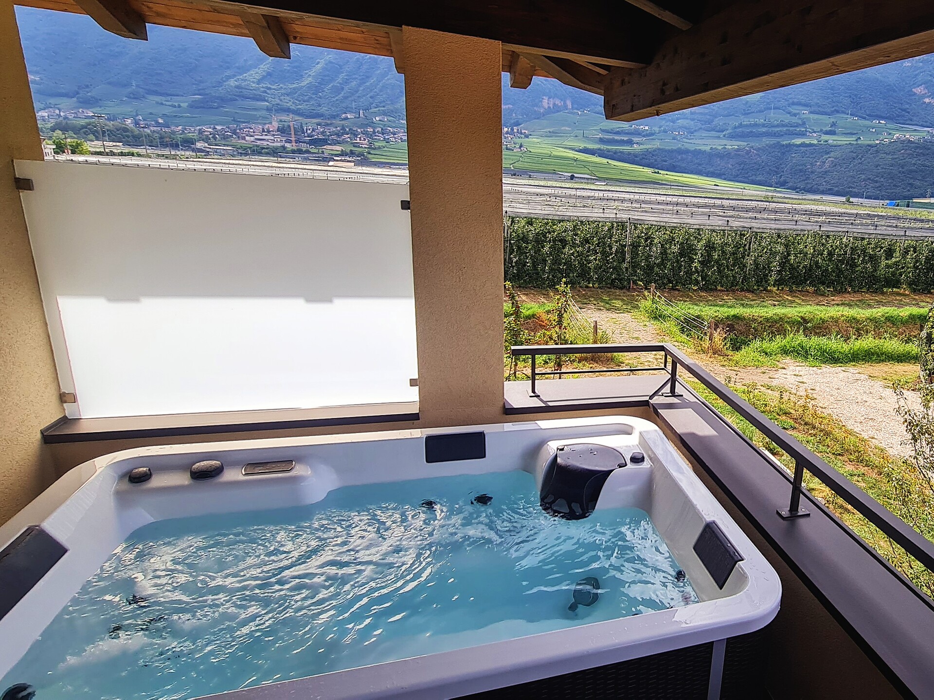 Pomaria Caldaro sulla Strada del Vino 14 suedtirol.info