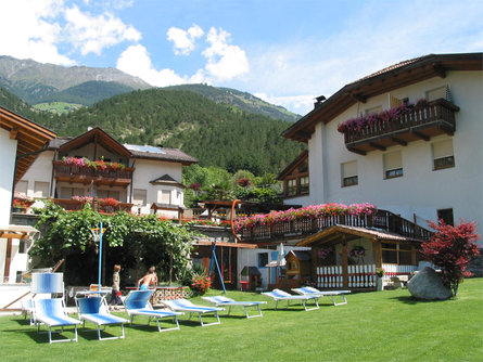 Pension Residence Obkircher Latsch/Laces 7 suedtirol.info