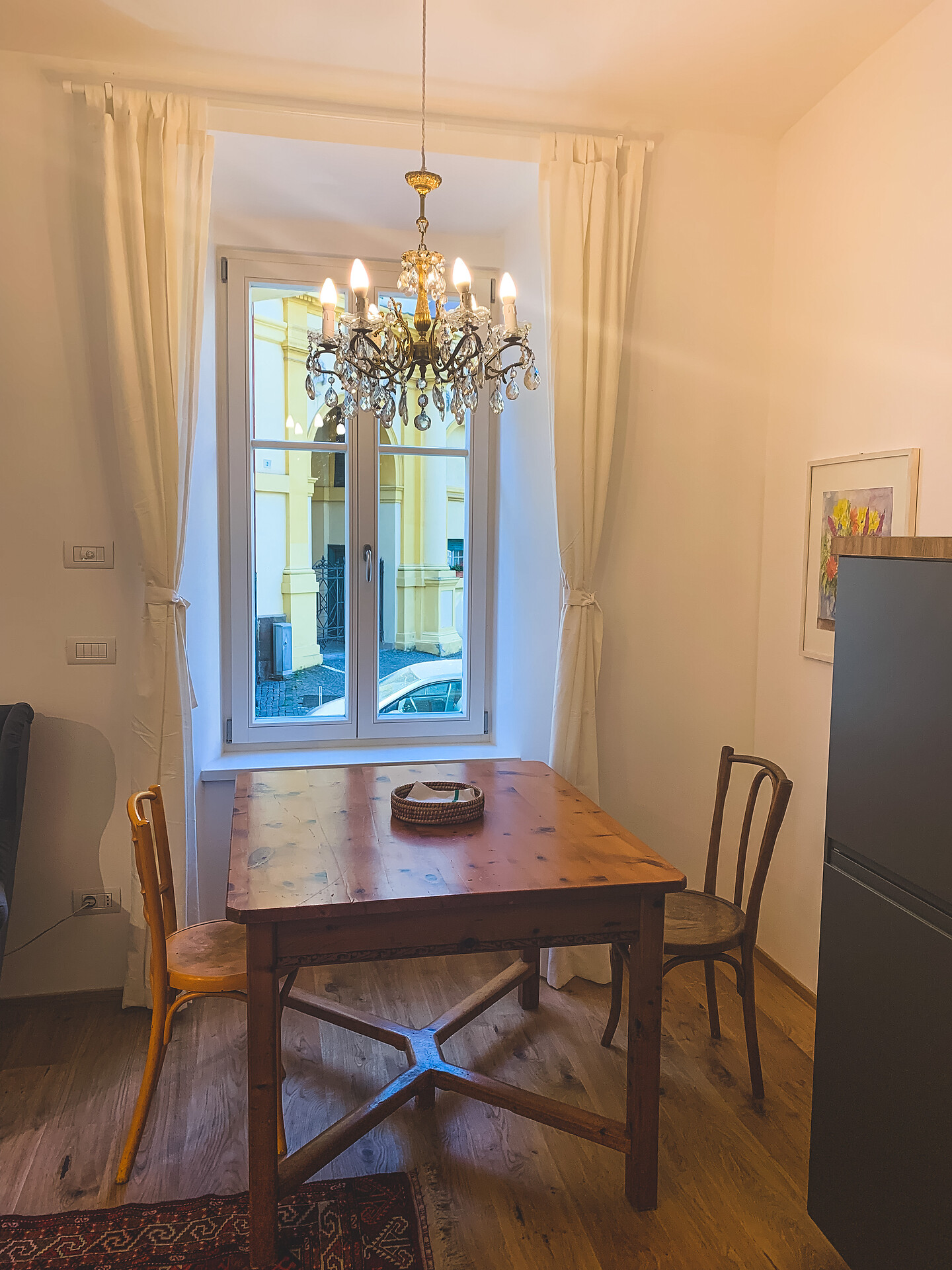 Kitchen table