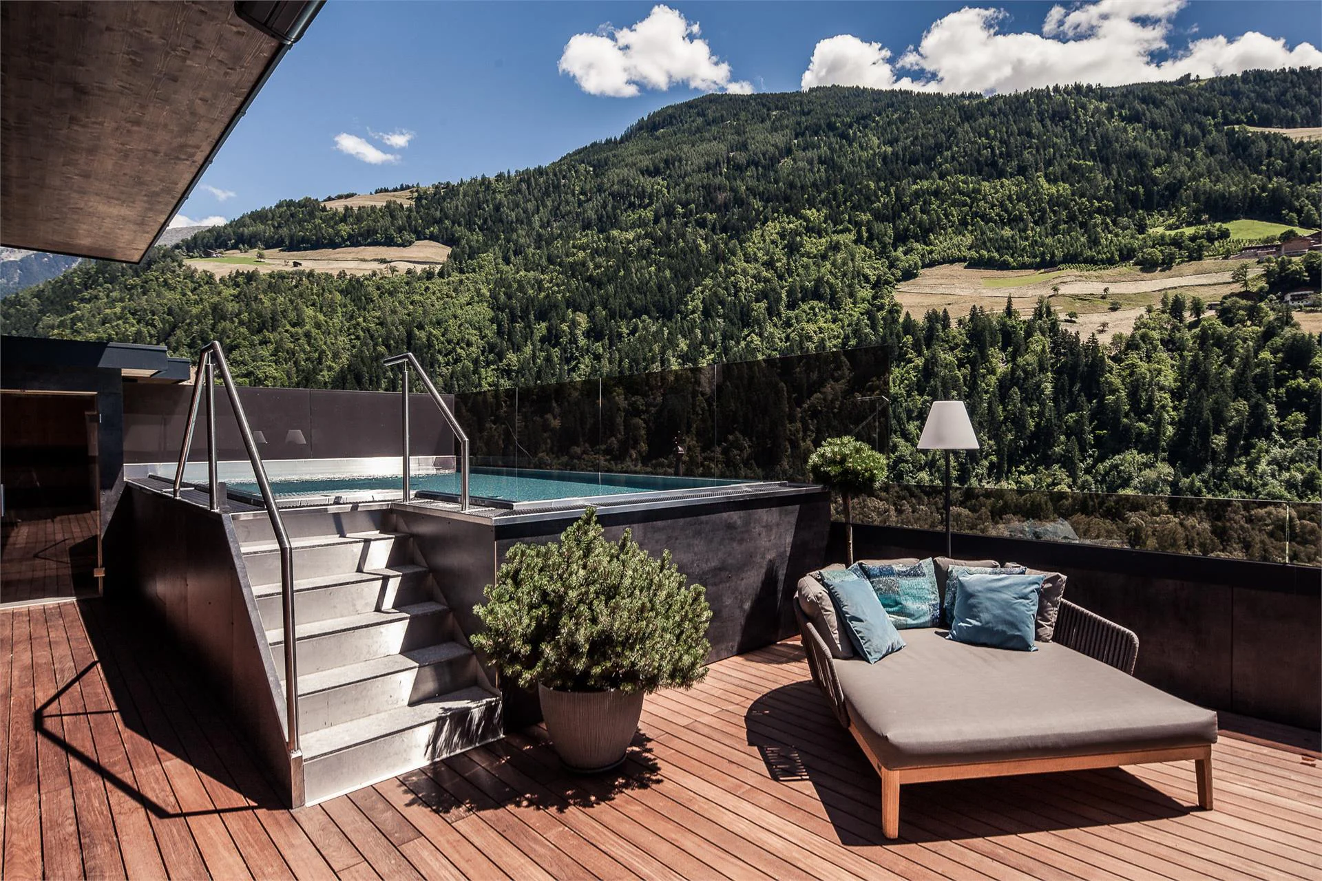 Quellenhof Luxury Resort Passeier – Hotel Alpenschlössel St.Martin in Passeier/San Martino in Passiria 15 suedtirol.info