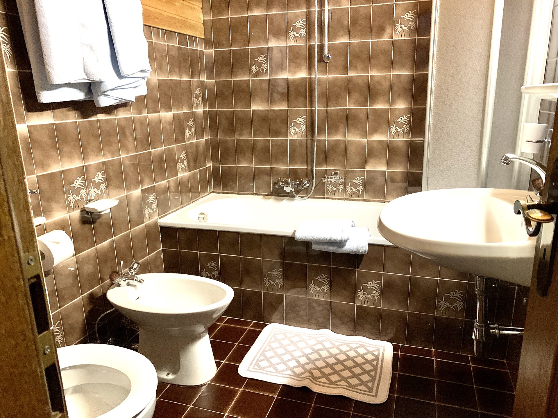 Bathroom with bathtub