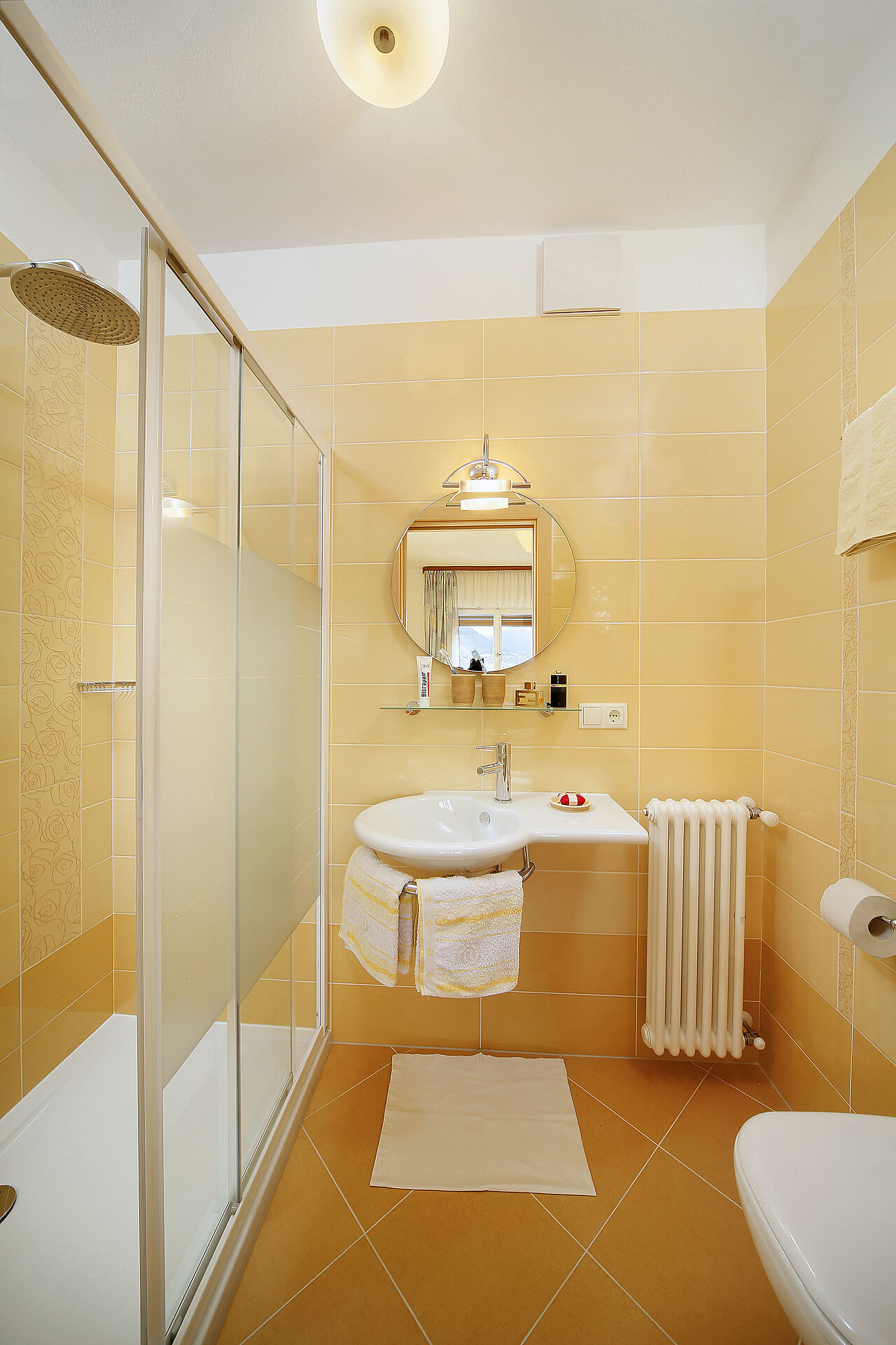 yellow holiday flat