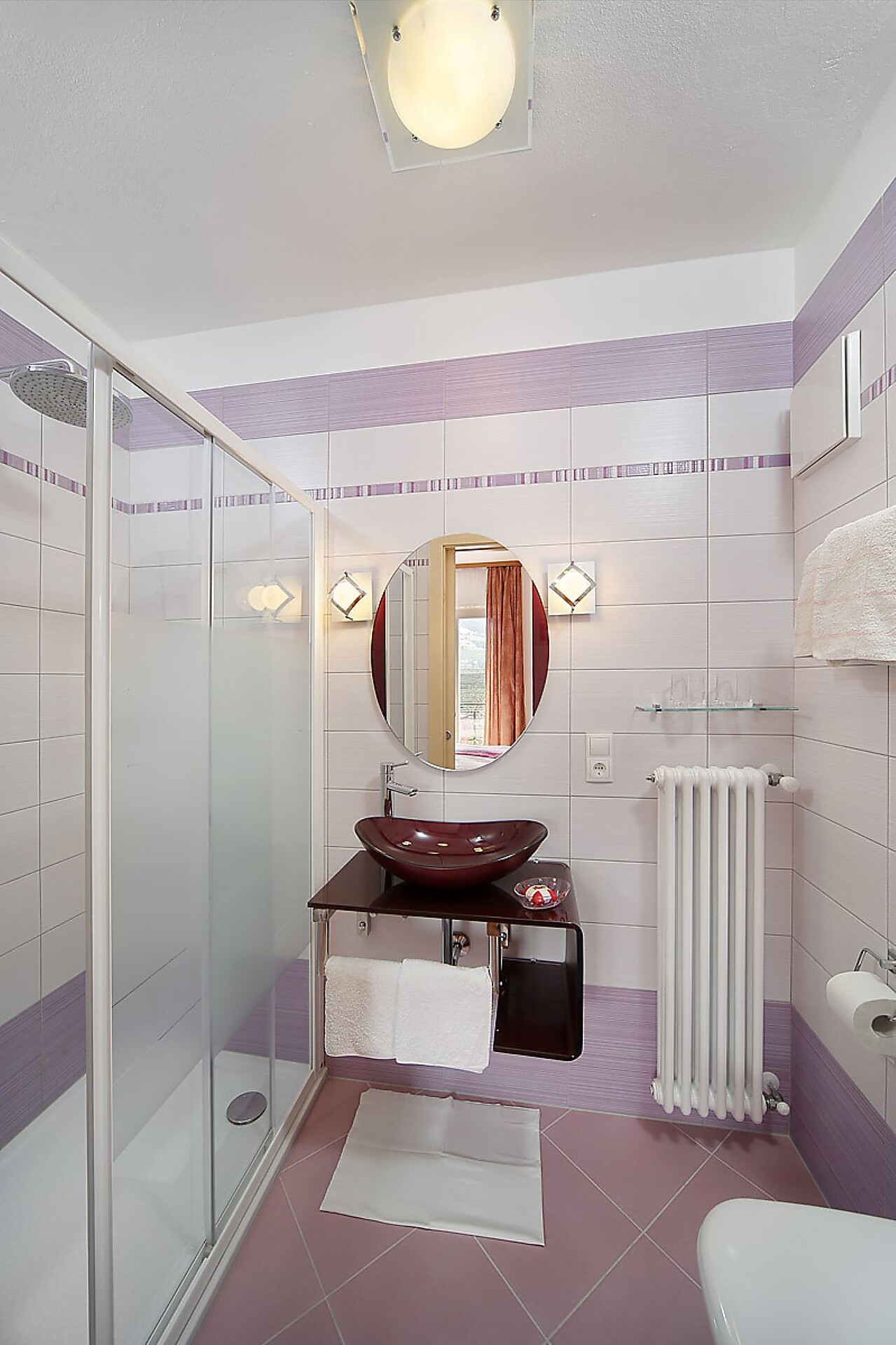 pink double room
