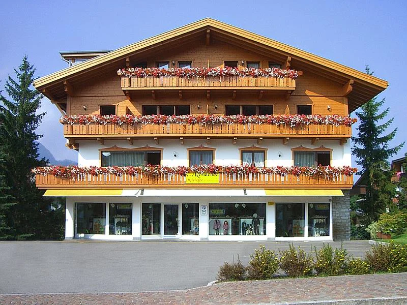 Residence Mairhofer Dobbiaco 1 suedtirol.info