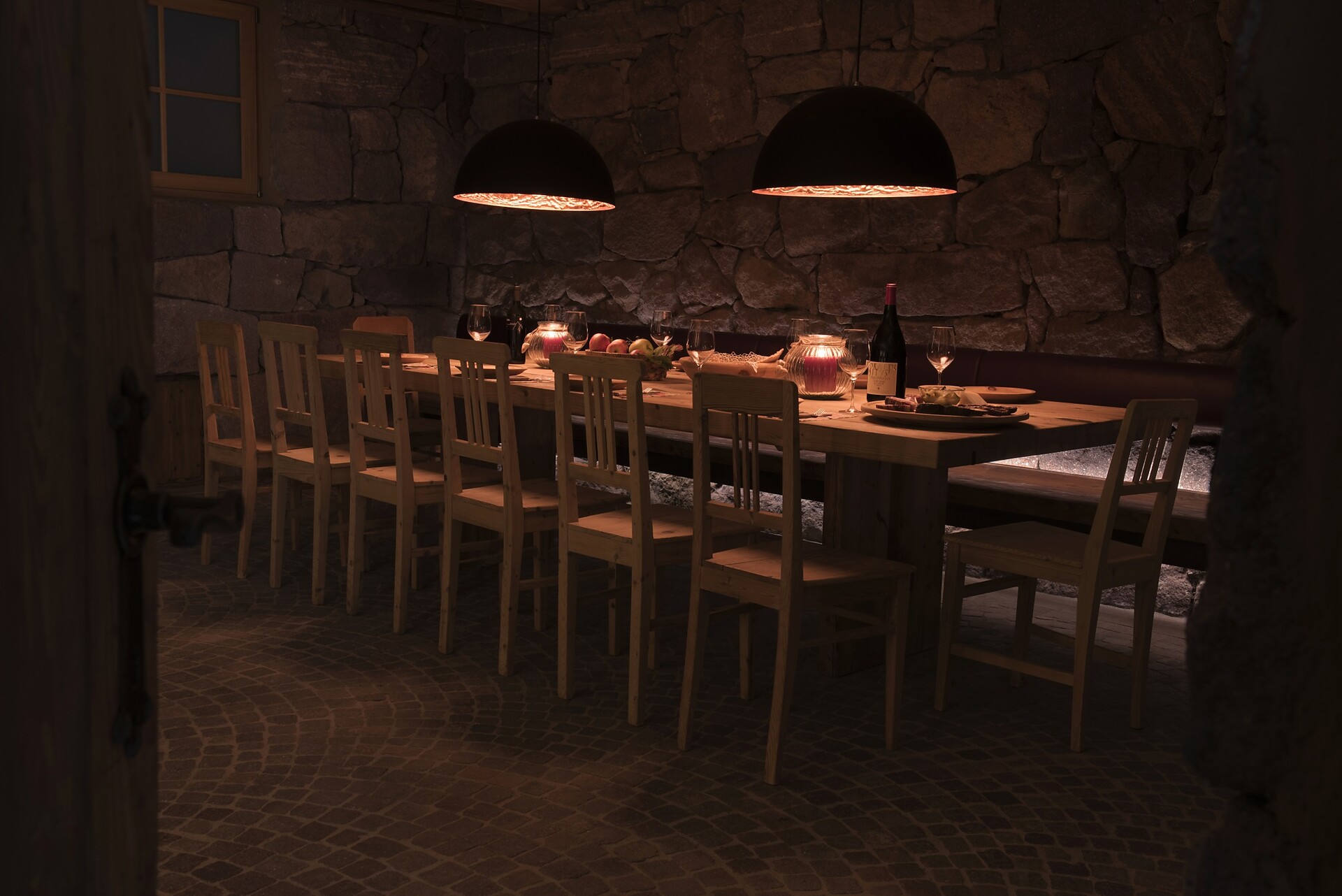 Il tavolo nella cantina