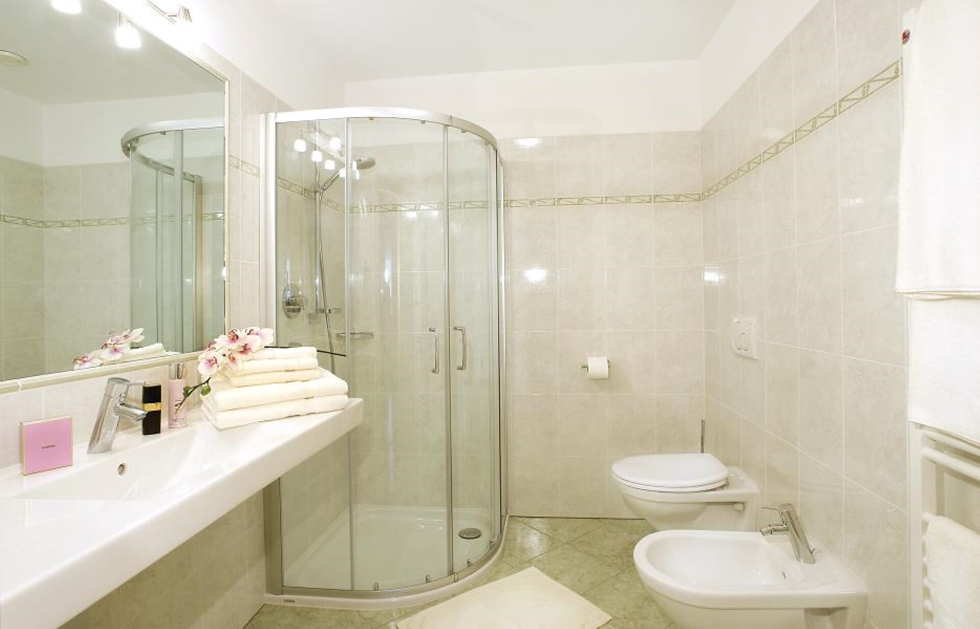 Bagno con doccia