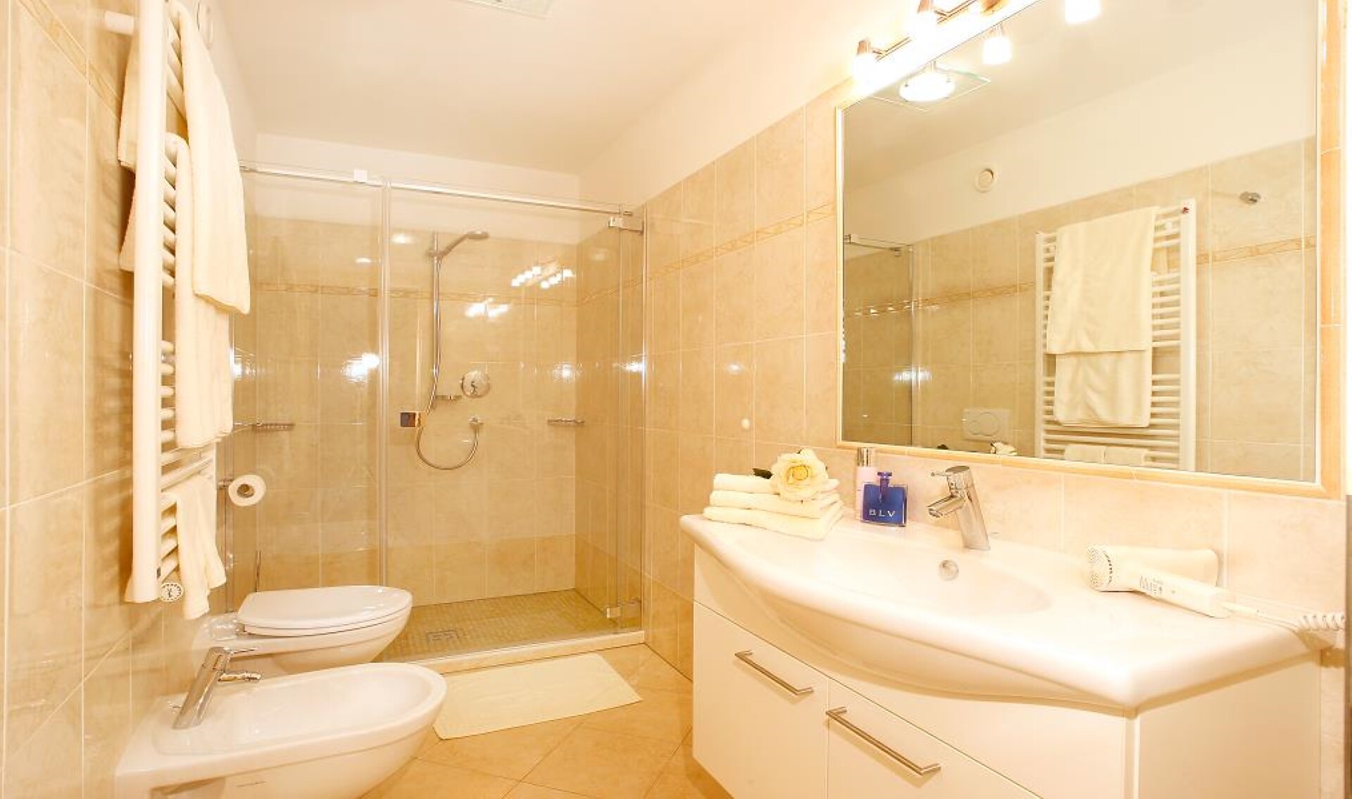 Bagno con doccia