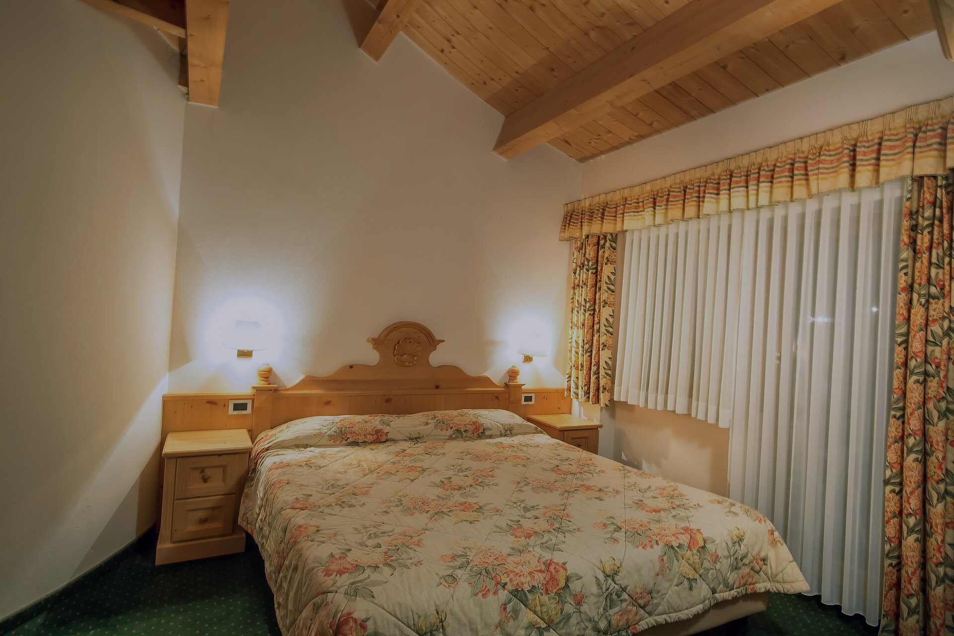 APP 4 BEDROOM
