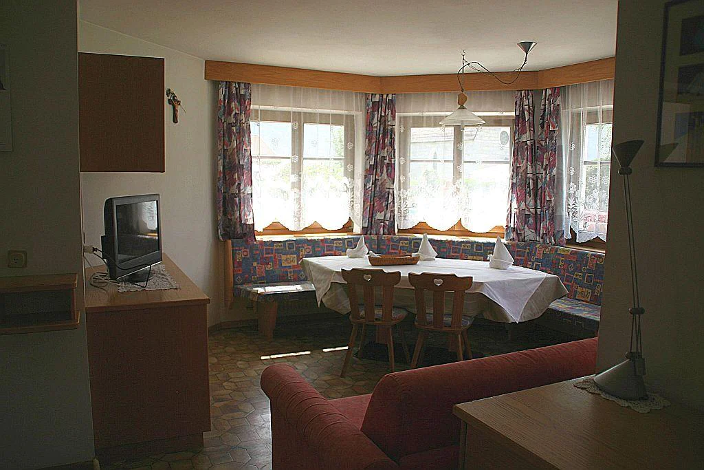 Residence Oberhofer Naz-Sciaves 3 suedtirol.info