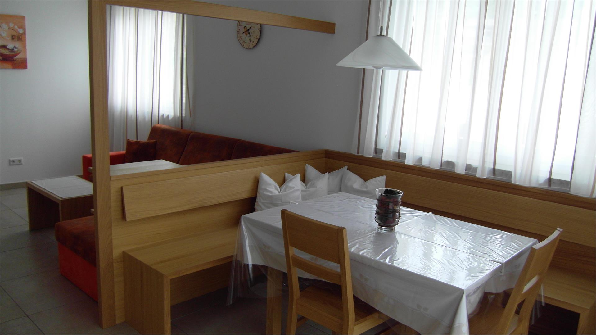 Residence Sonnleiten Burgstall 13 suedtirol.info