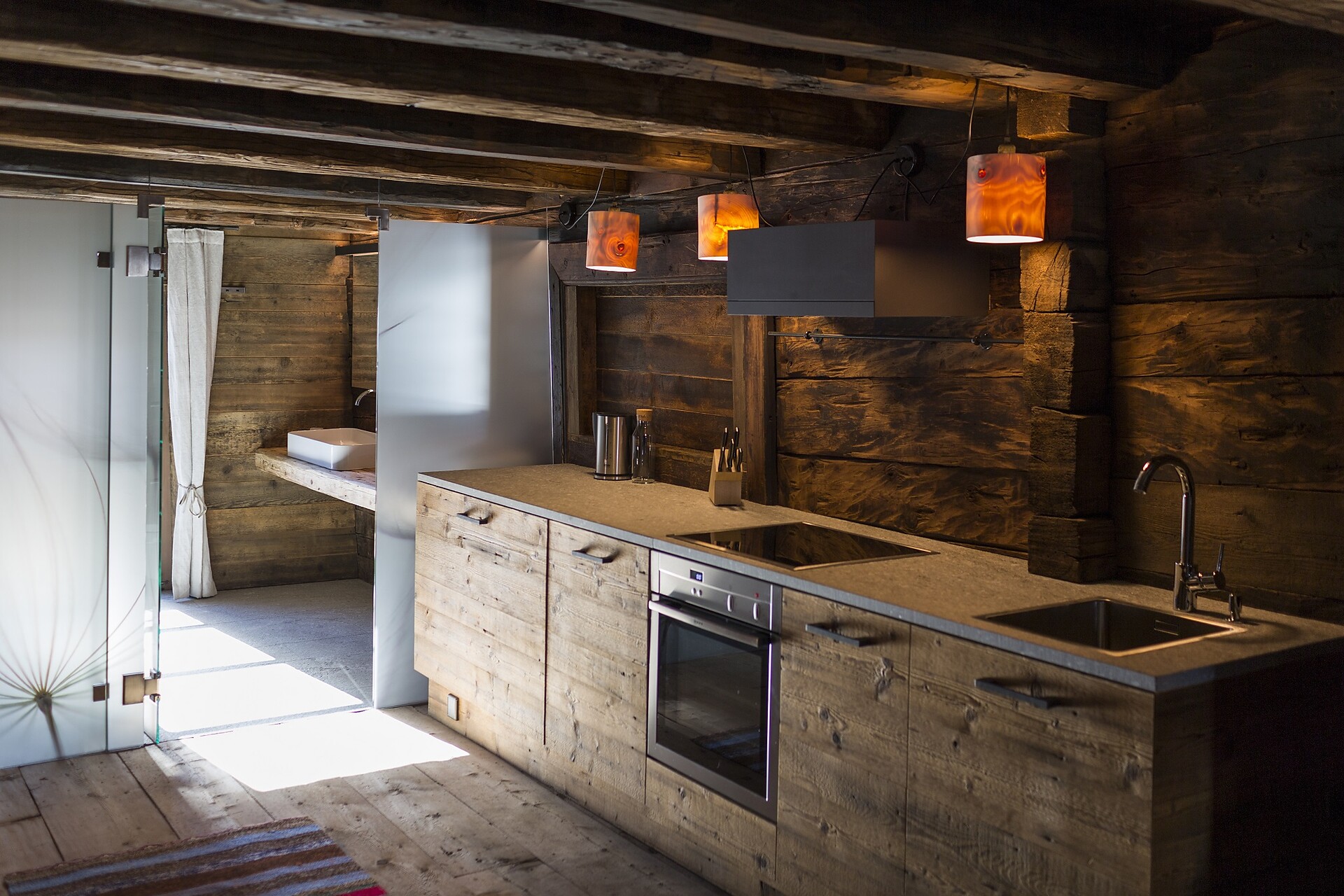 cucina, entrata al bagno "Labendiele"