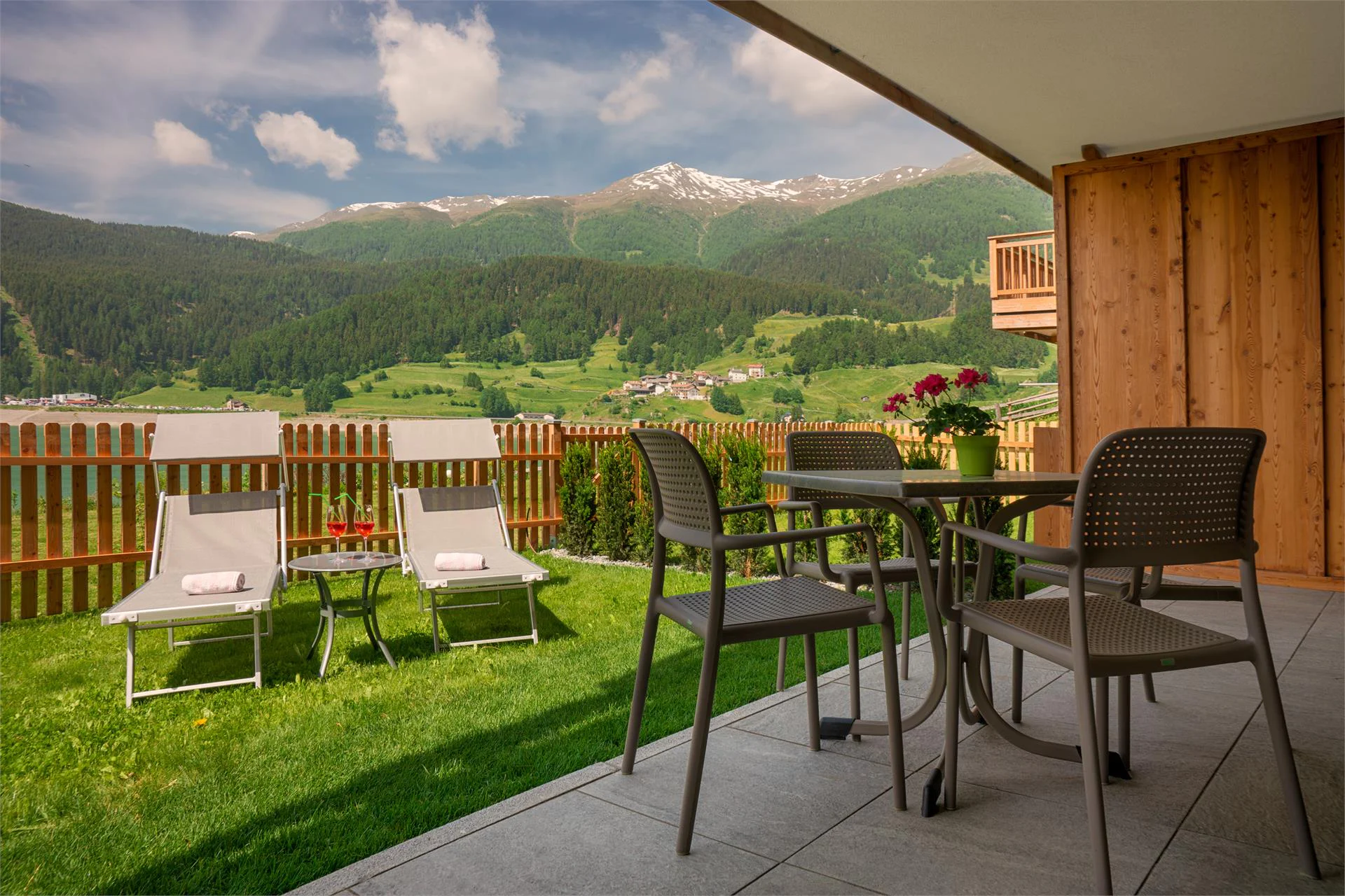 Residence Reschenseeblick Curon Venosta 15 suedtirol.info