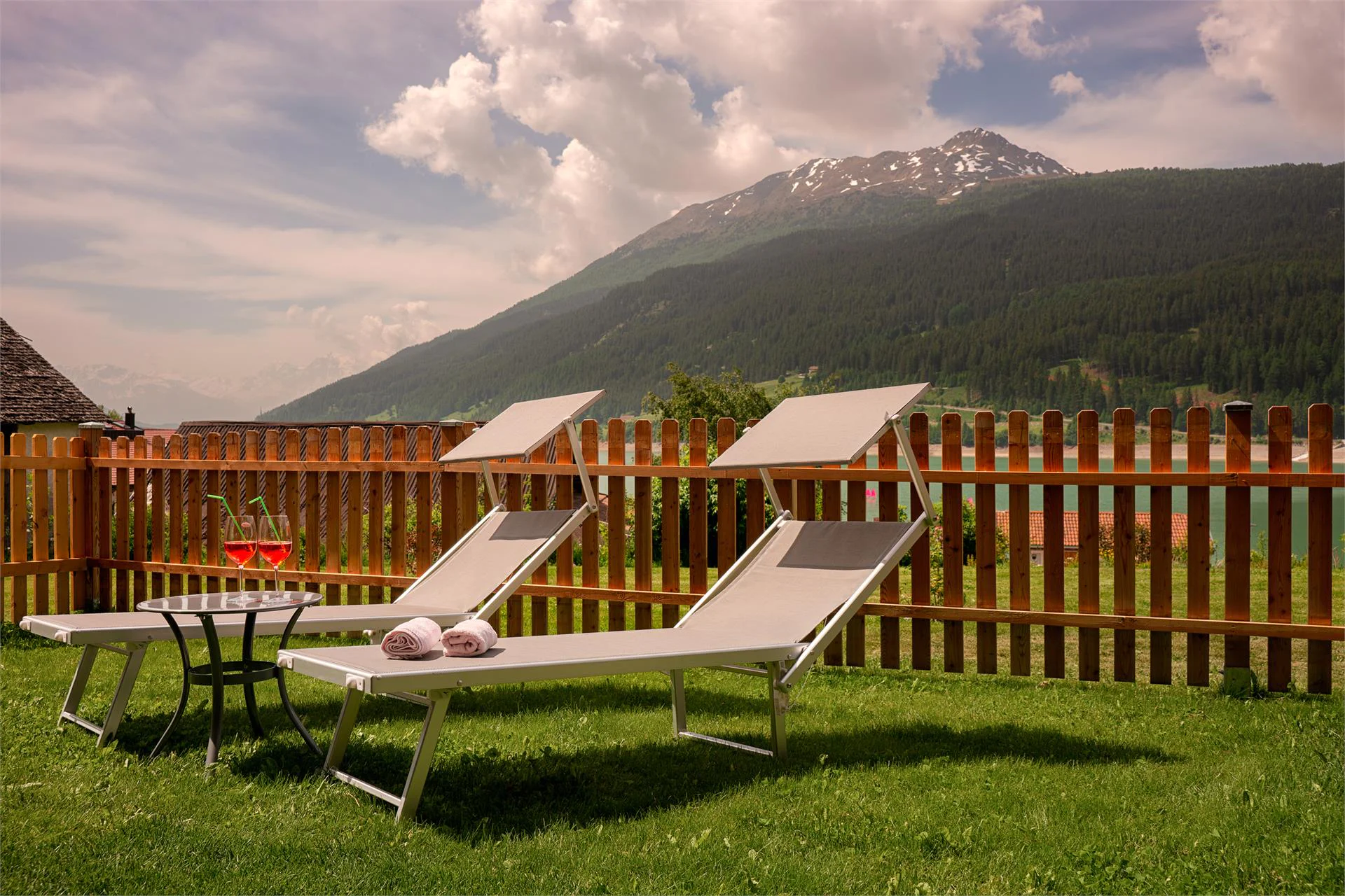 Residence Reschenseeblick Curon Venosta 18 suedtirol.info