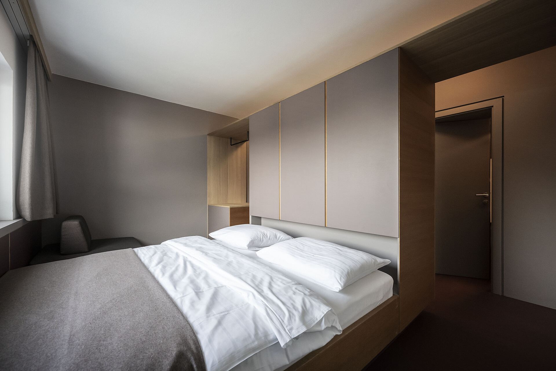 Paramount Alma Suites