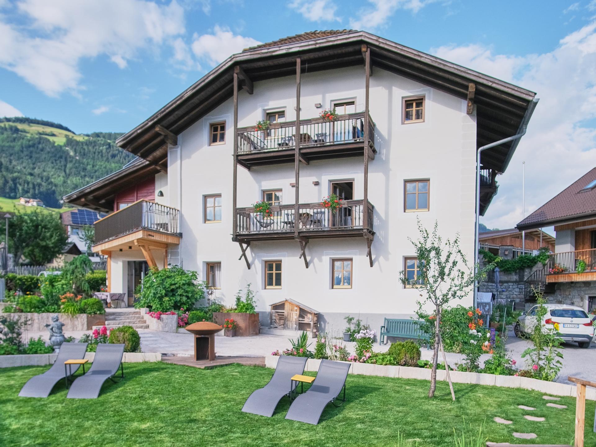 Residence  Grünbacher Pfalzen 1 suedtirol.info